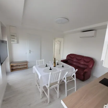 Eden- Alsace Route Des Vins Apartment Scherwiller